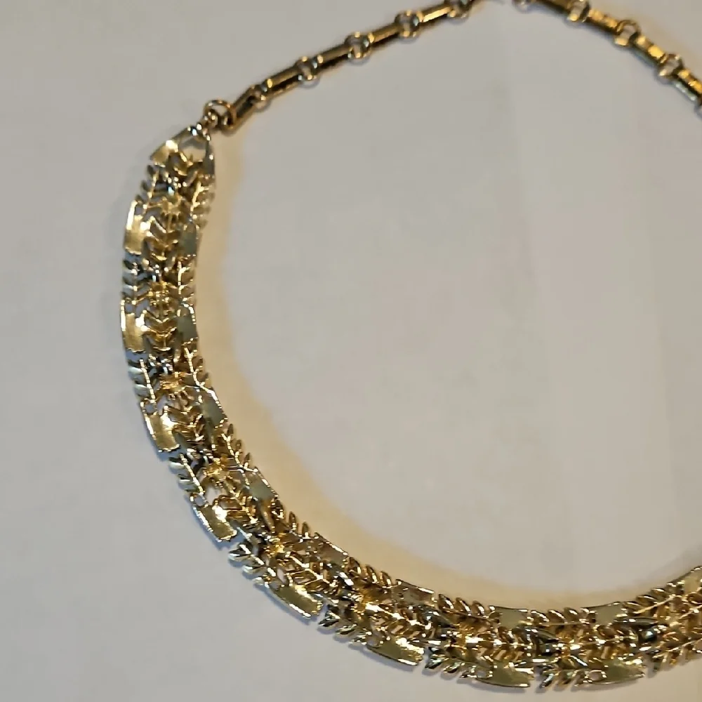 Lisner Signed Gold Necklace Statement Vintage Adjustable